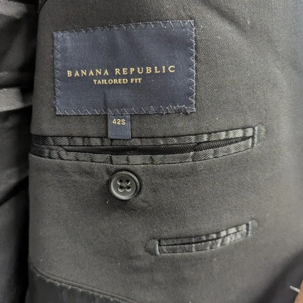 Banana‎ Republic Size 42S Black Italian Wool Tailor Fit Blazer